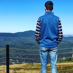 Meet your Posher, Bobby